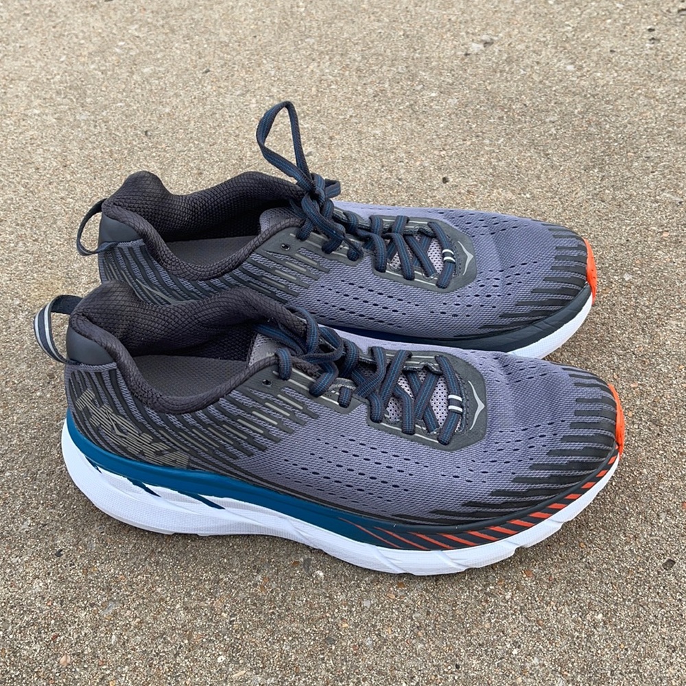 Hoka Clifton 5